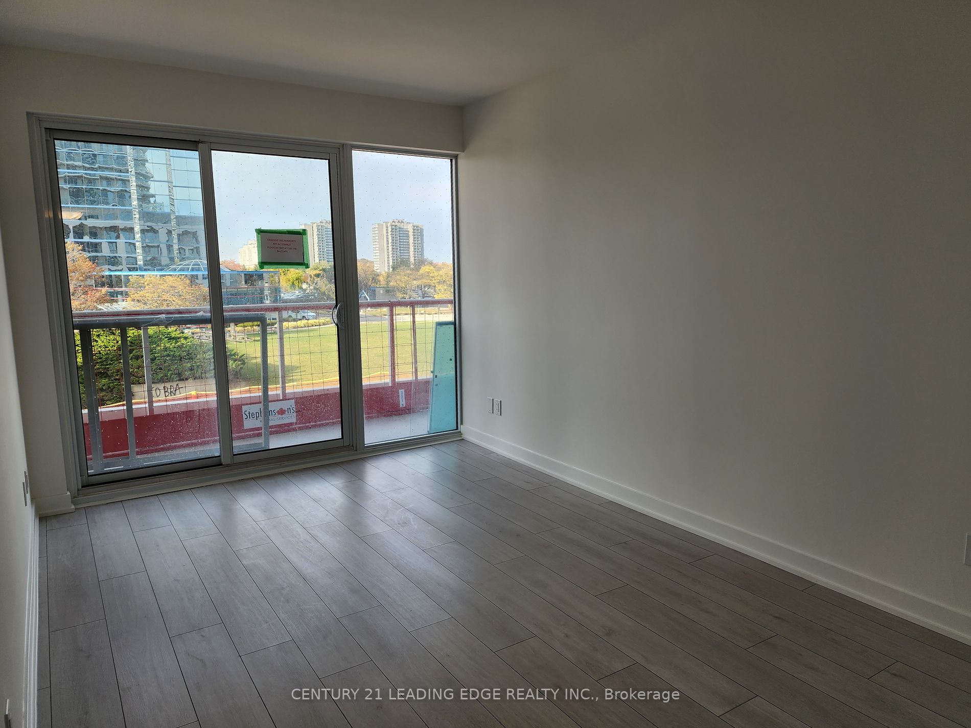 2033 Kennedy Rd, #303