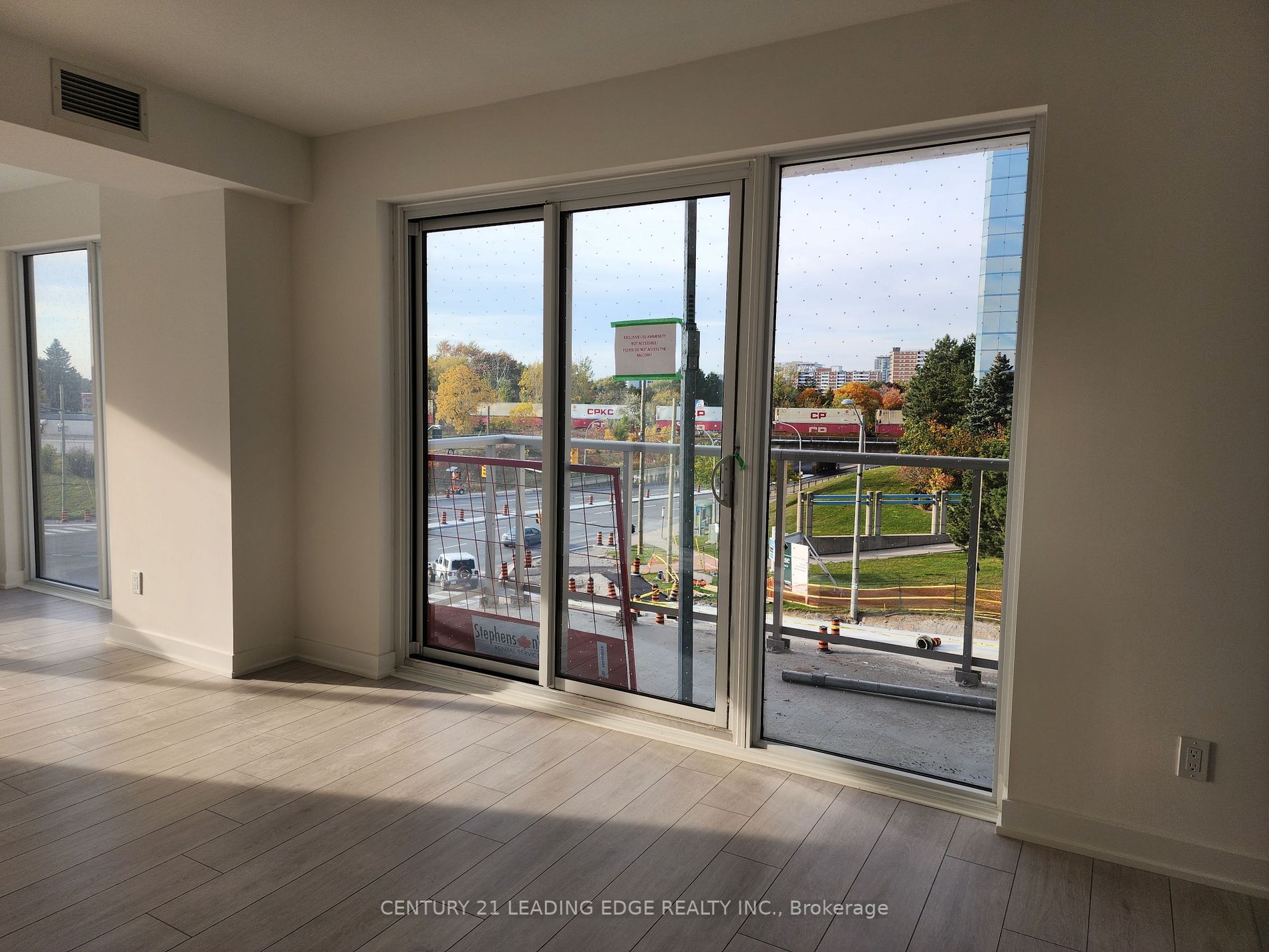 2033 Kennedy Rd, #303