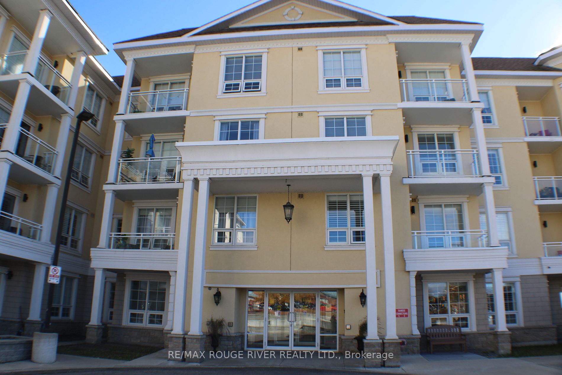 21 Brookhouse Dr, #221