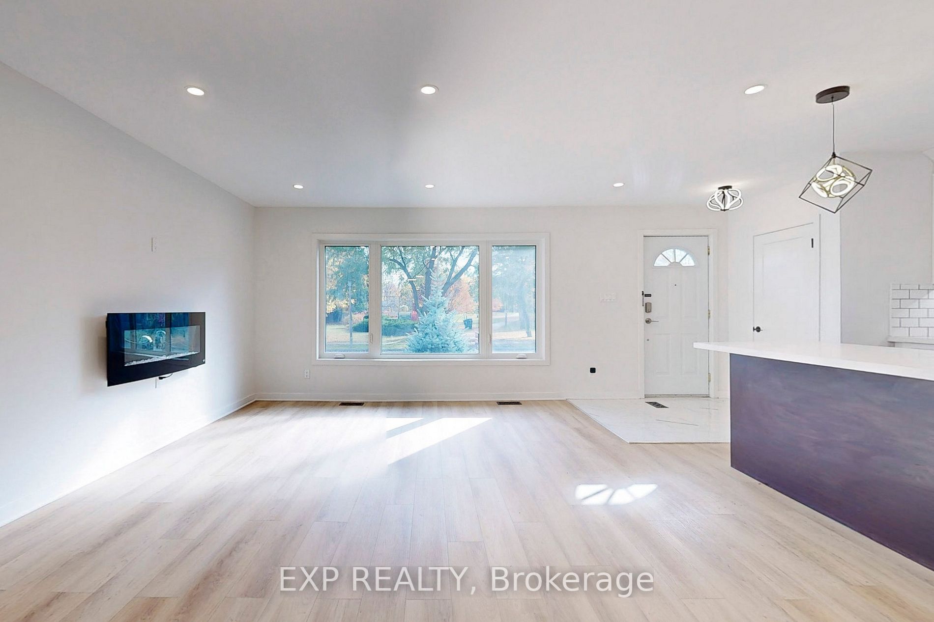 163 Toynbee Tr, #Main