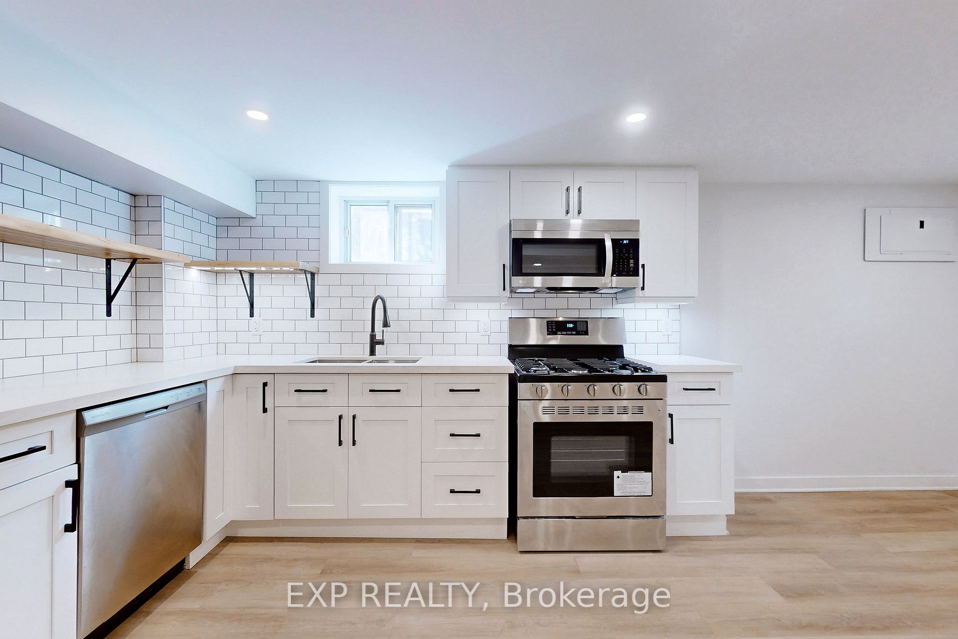 163 Toynbee Tr, #Basment