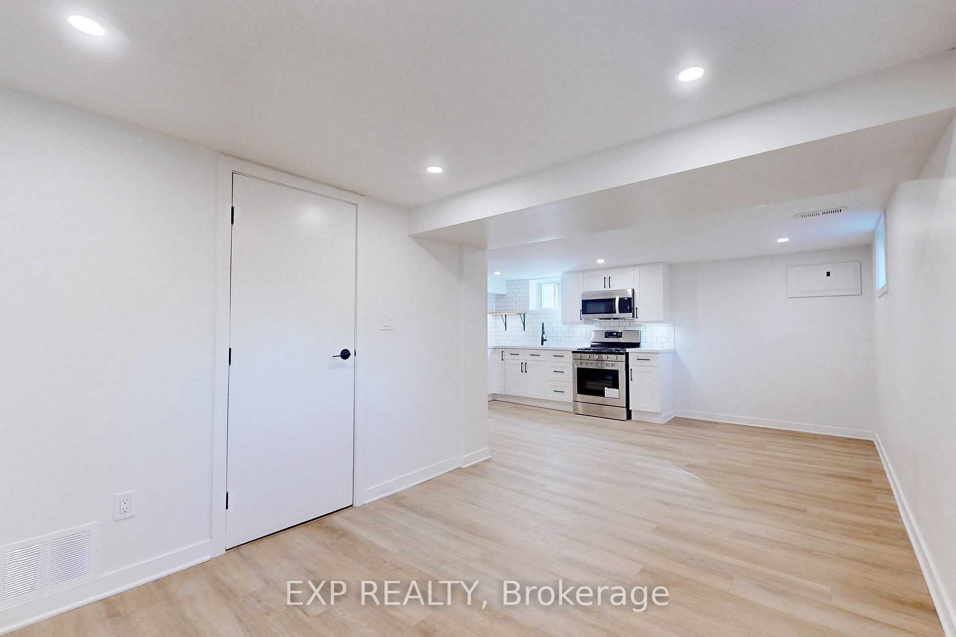 163 Toynbee Tr, #Basment