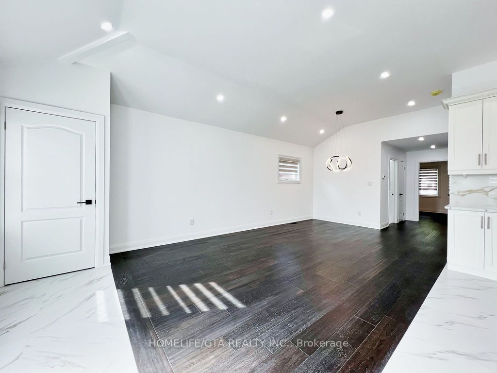 24 Tansley Avenue, #Upper