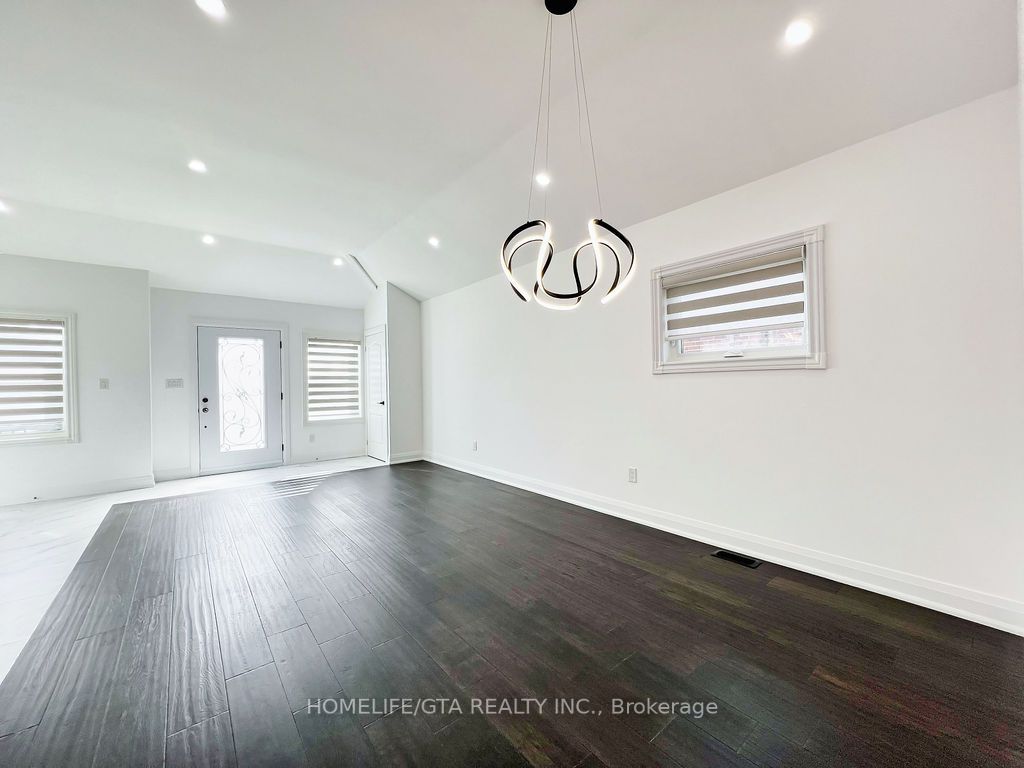 24 Tansley Avenue, #Upper