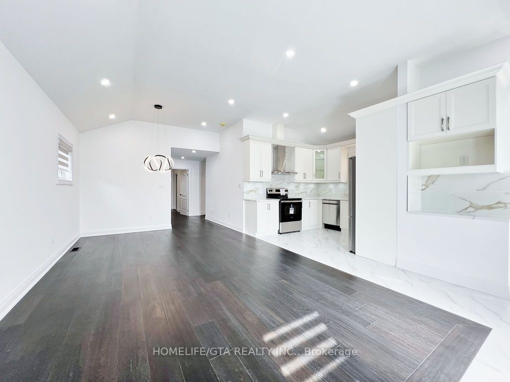 24 Tansley Avenue, #Upper
