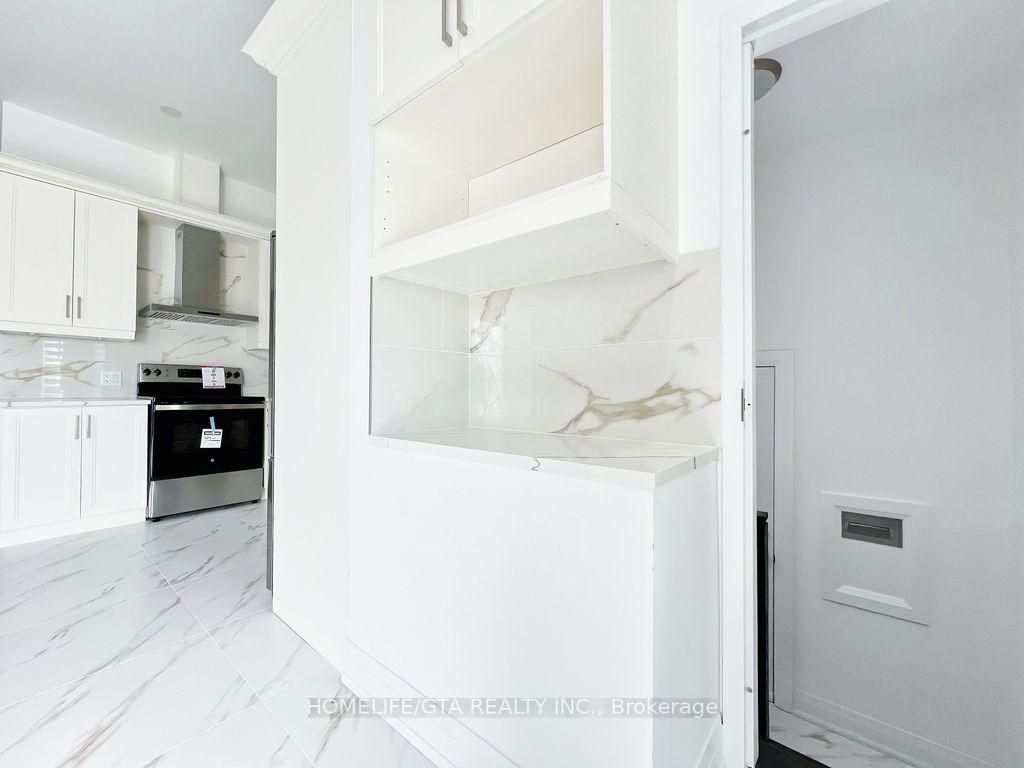 24 Tansley Avenue, #Upper