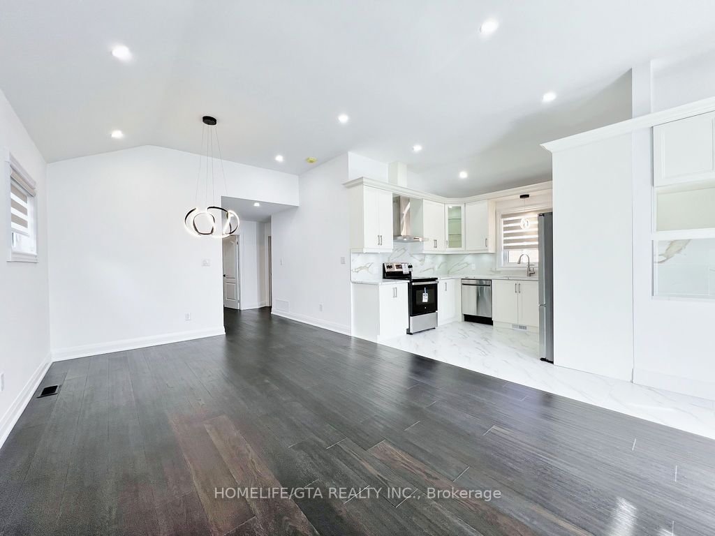 24 Tansley Avenue, #Upper