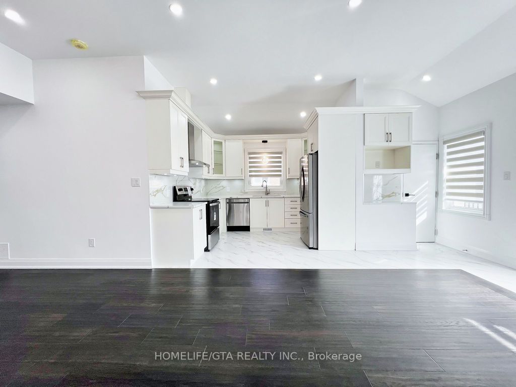 24 Tansley Avenue, #Upper