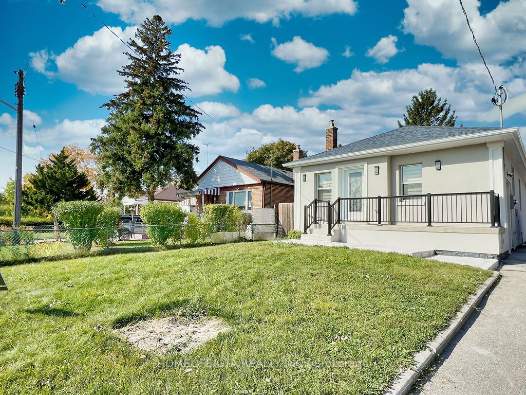 24 Tansley Ave, #Lower