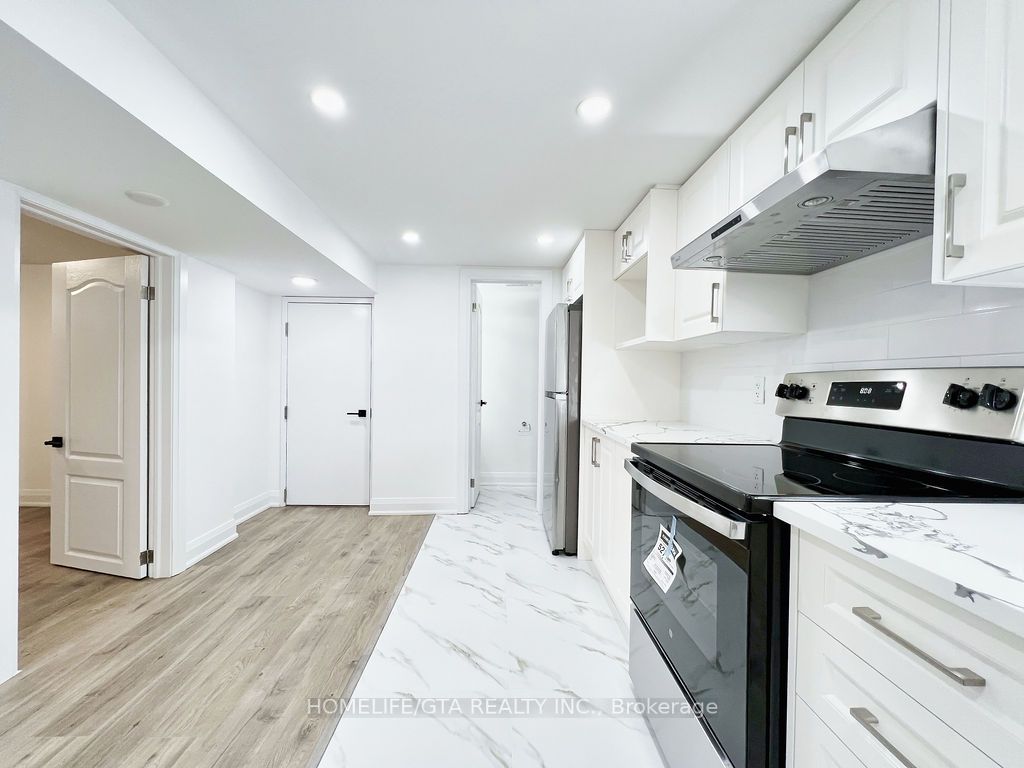 24 Tansley Ave, #Lower
