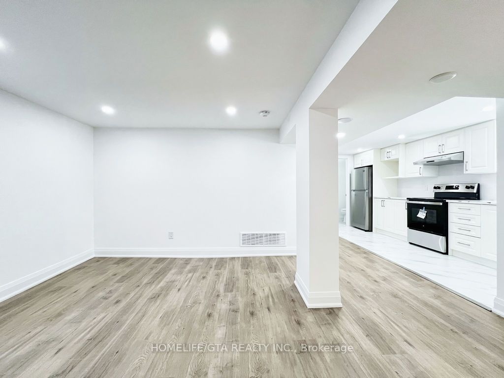 24 Tansley Ave, #Lower