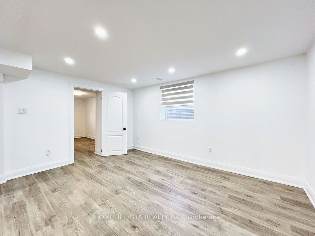 24 Tansley Ave, #Lower