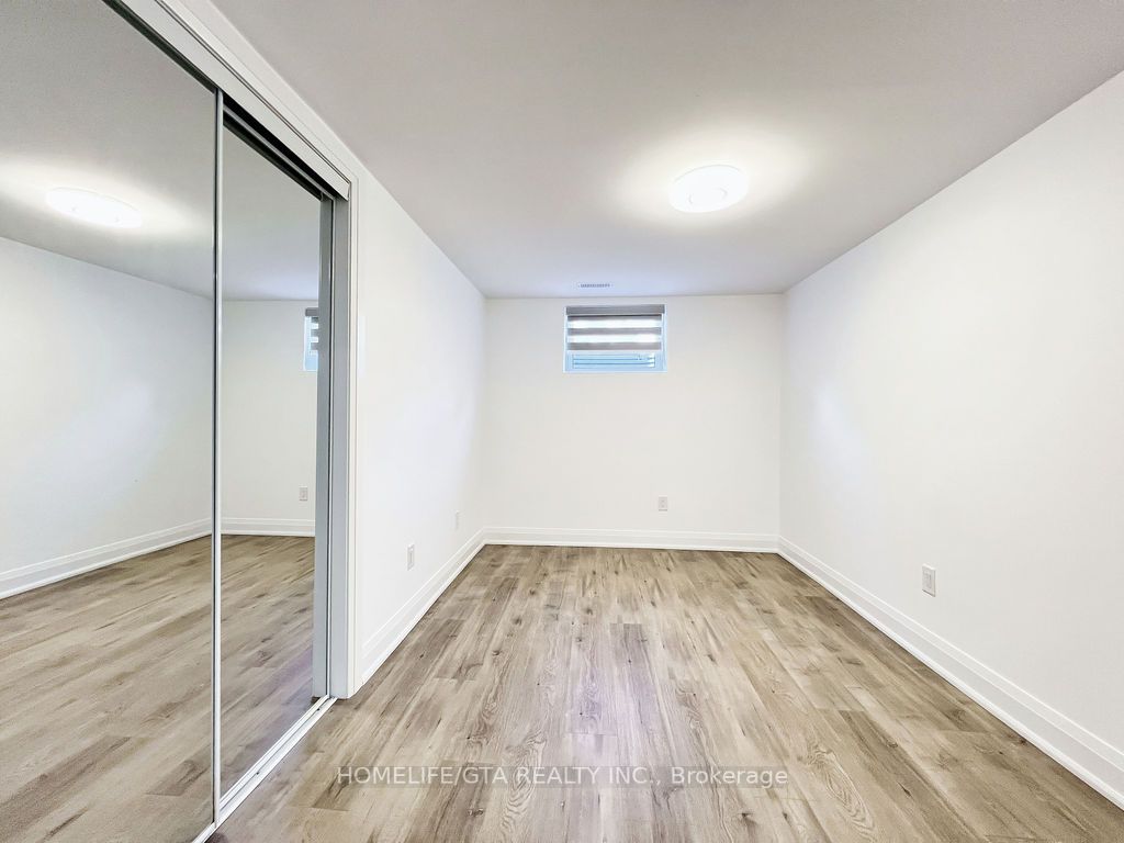 24 Tansley Ave, #Lower