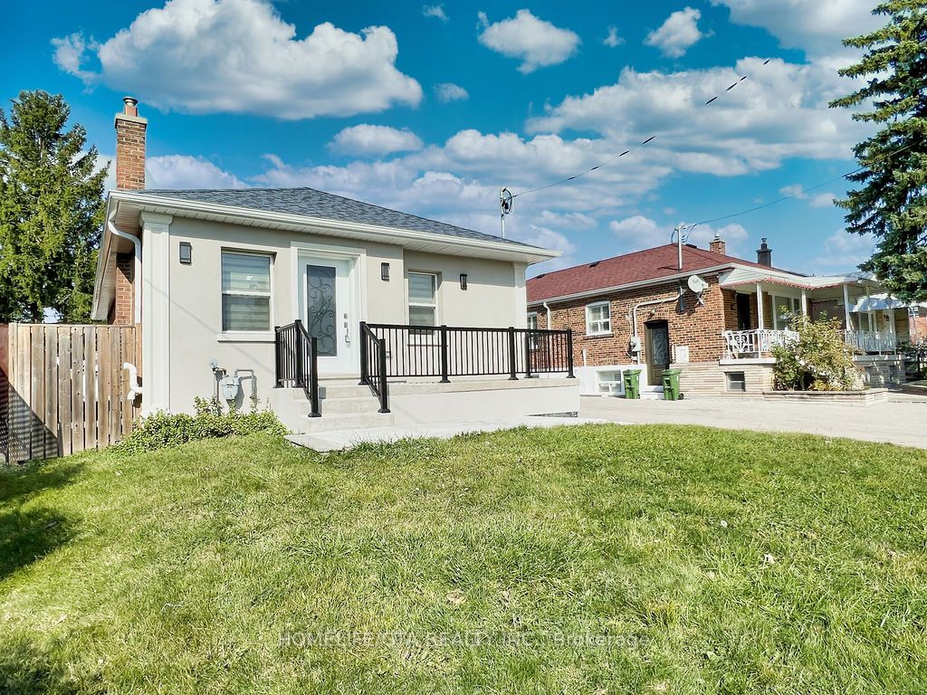24 Tansley Ave, #Lower
