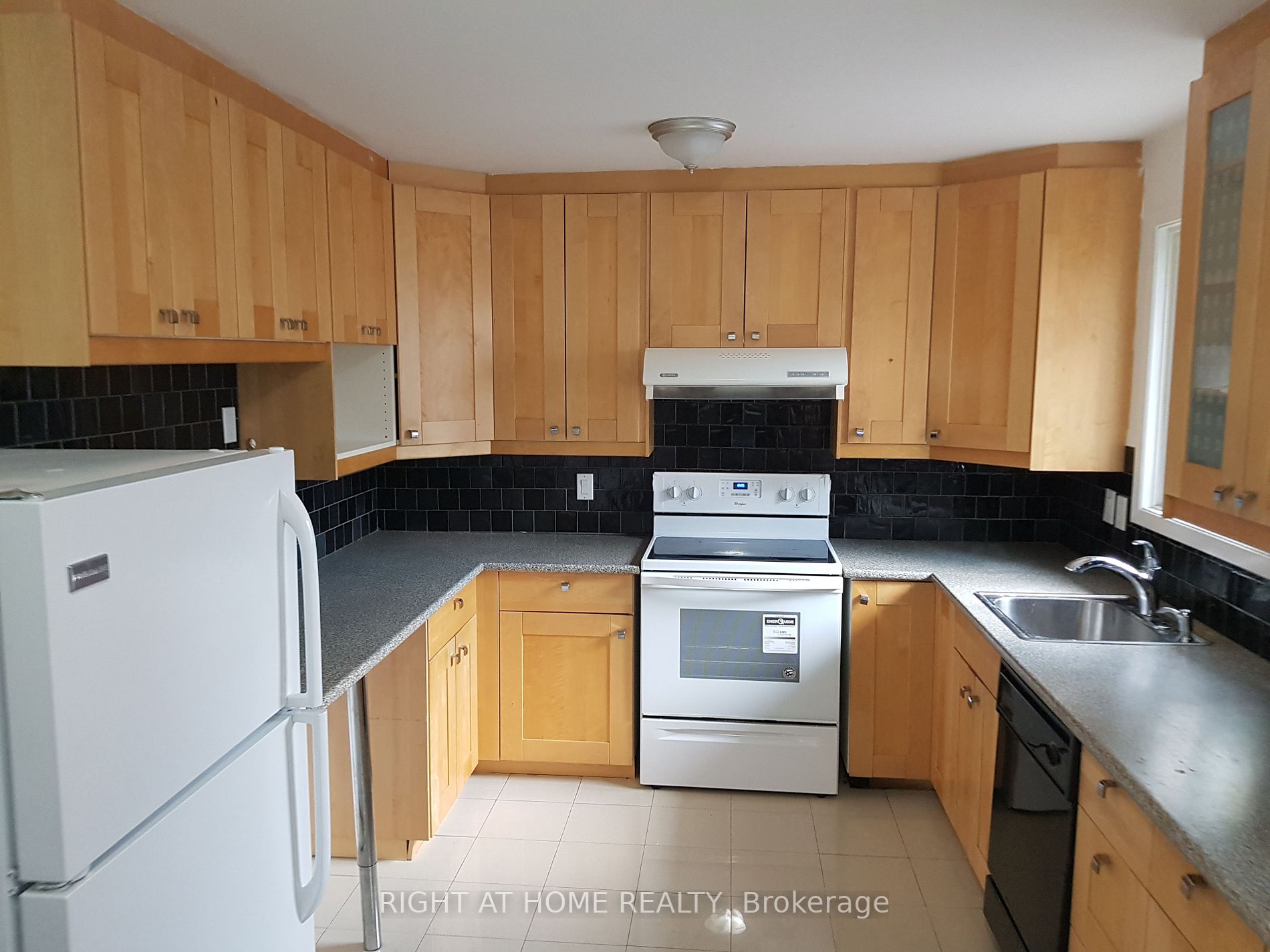 1310 Luna Crt, #Upper