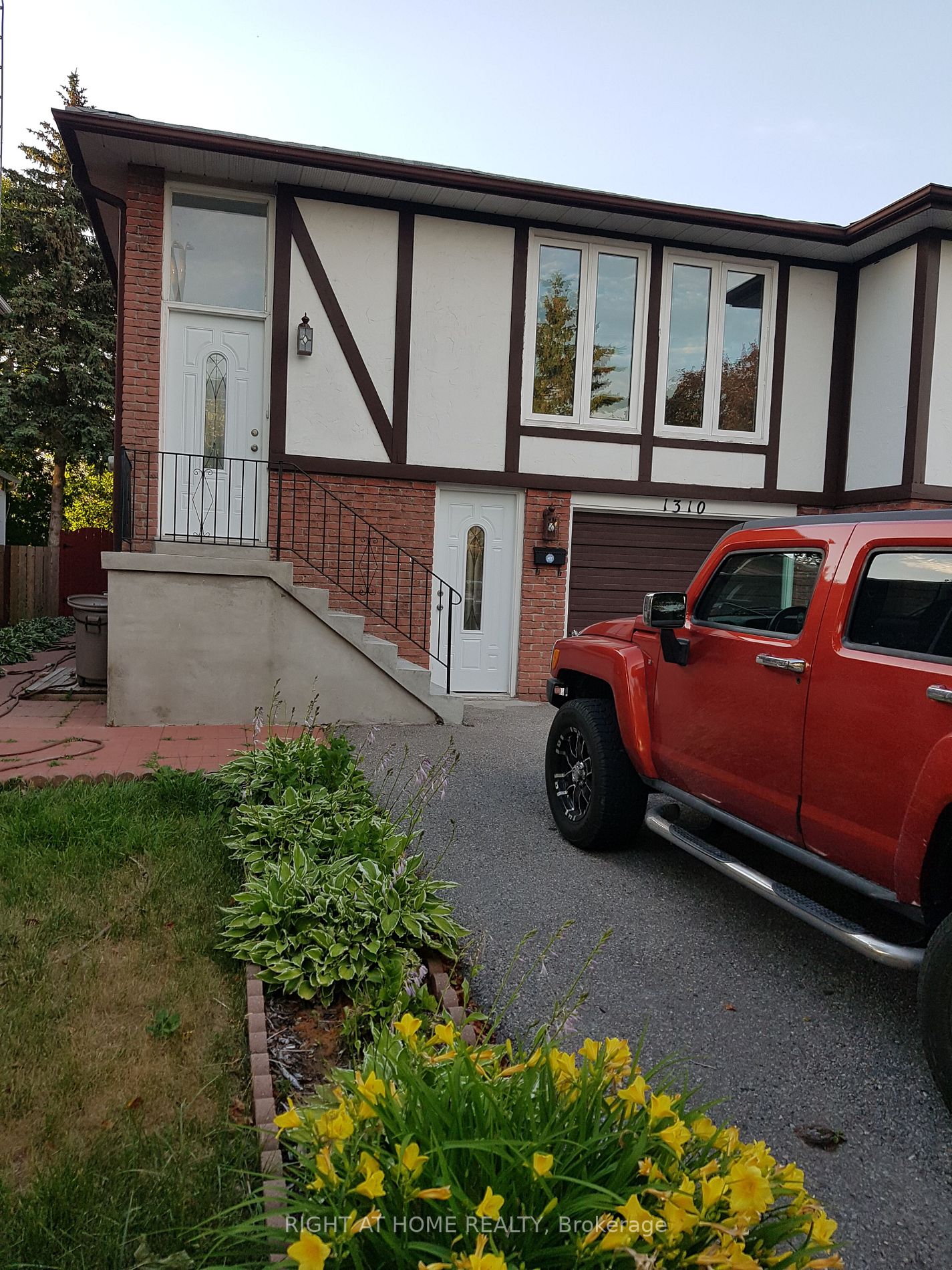1310 Luna Crt, #Upper