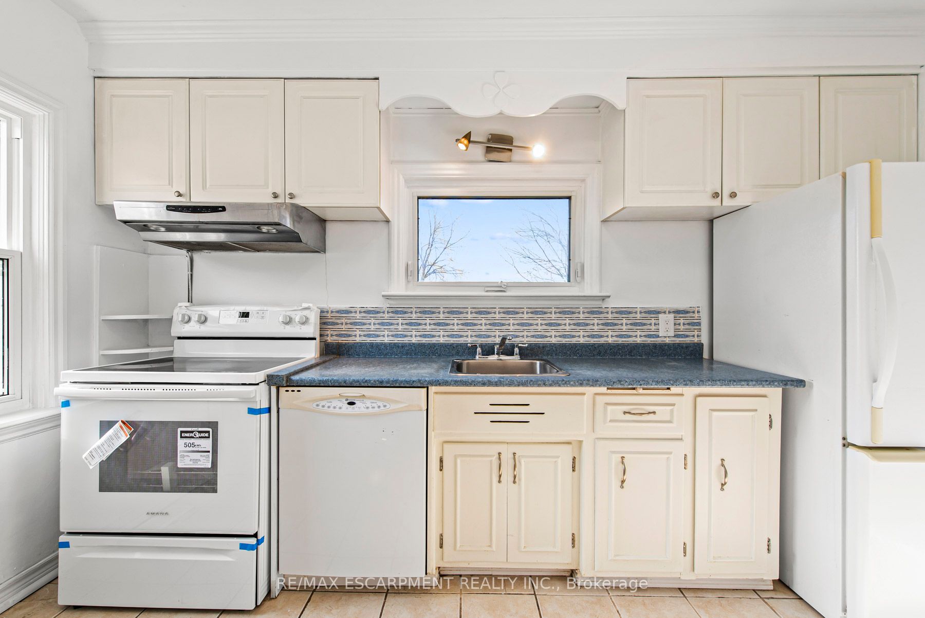 92 Sandown Avenue