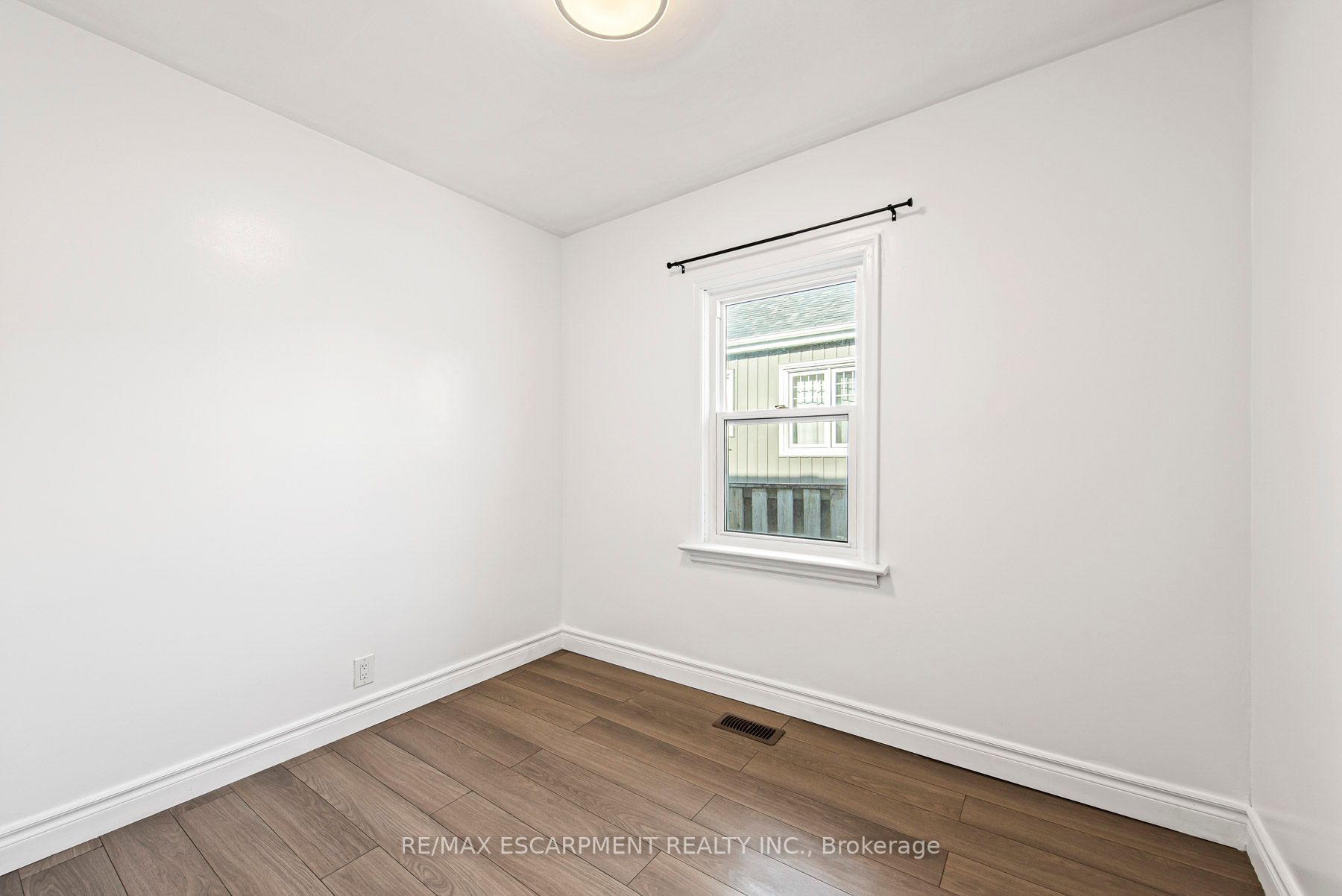 92 Sandown Avenue