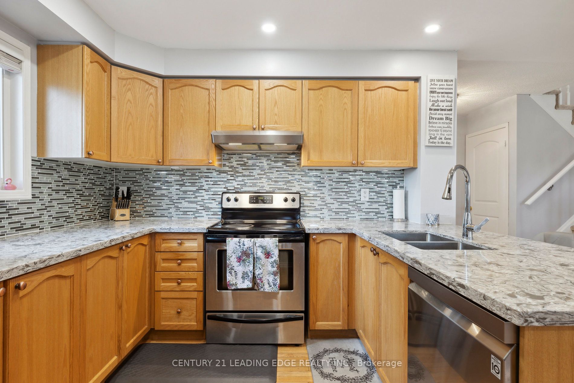 115 Honeyman Dr