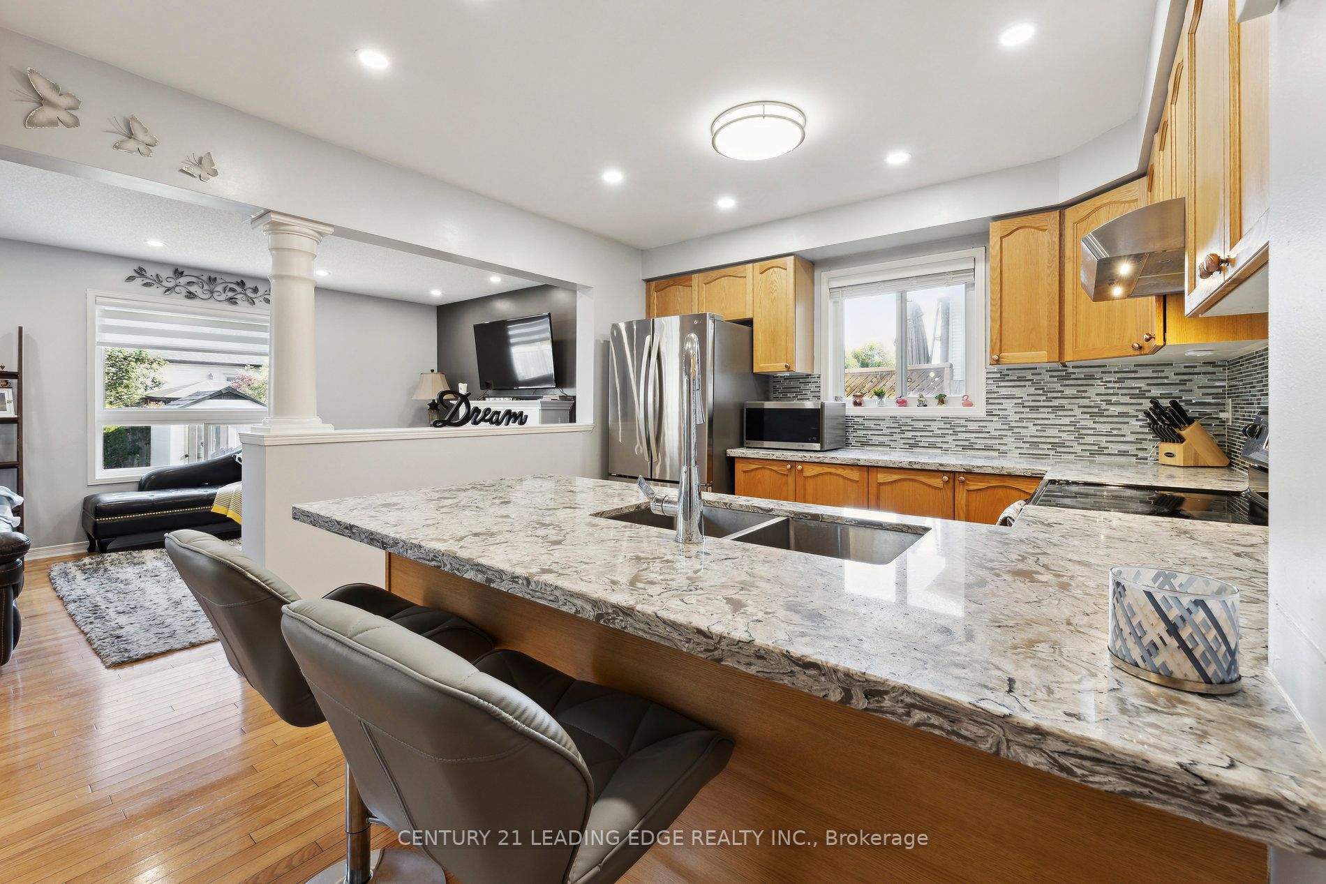 115 Honeyman Dr