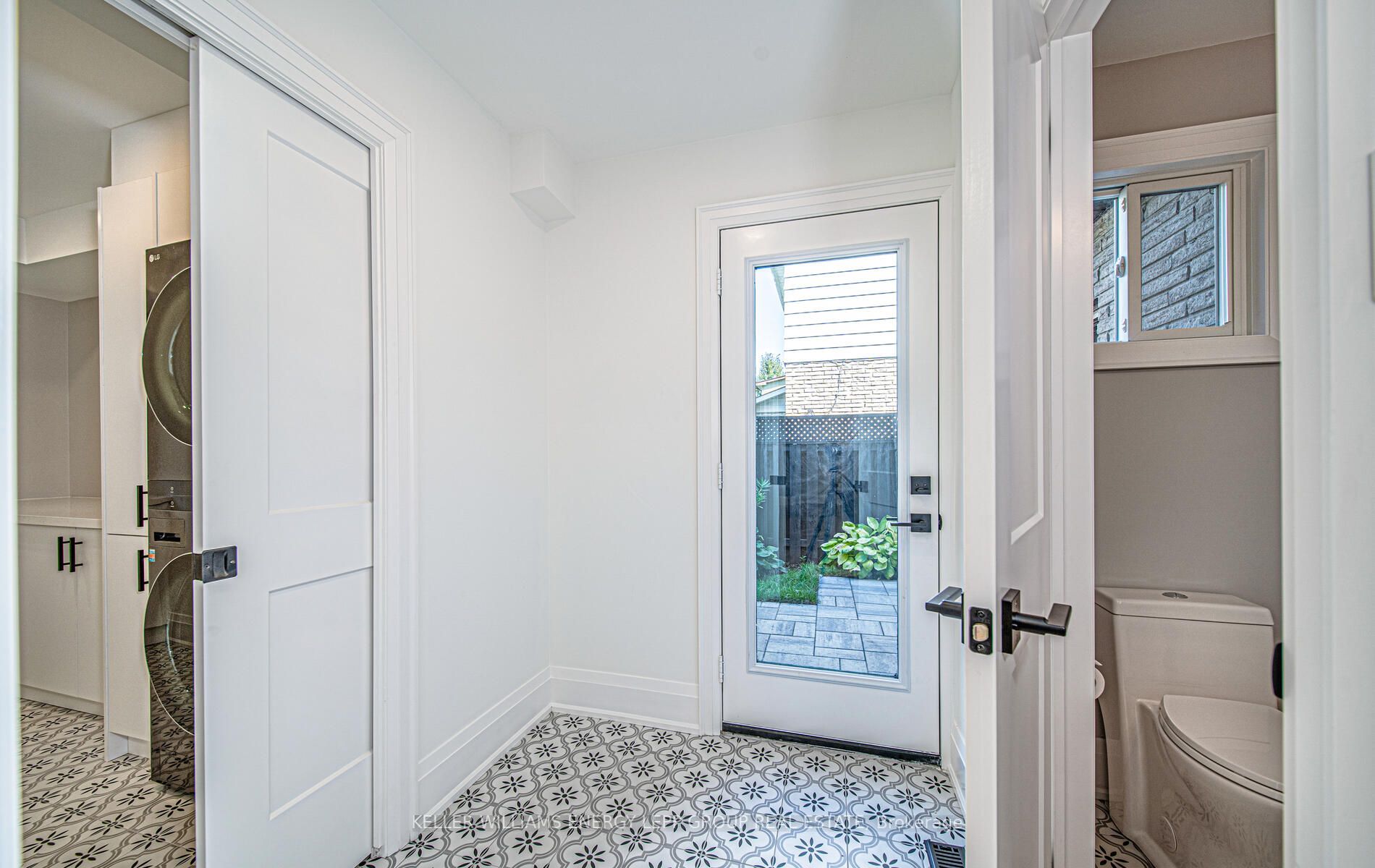 34 Kirkdene Dr