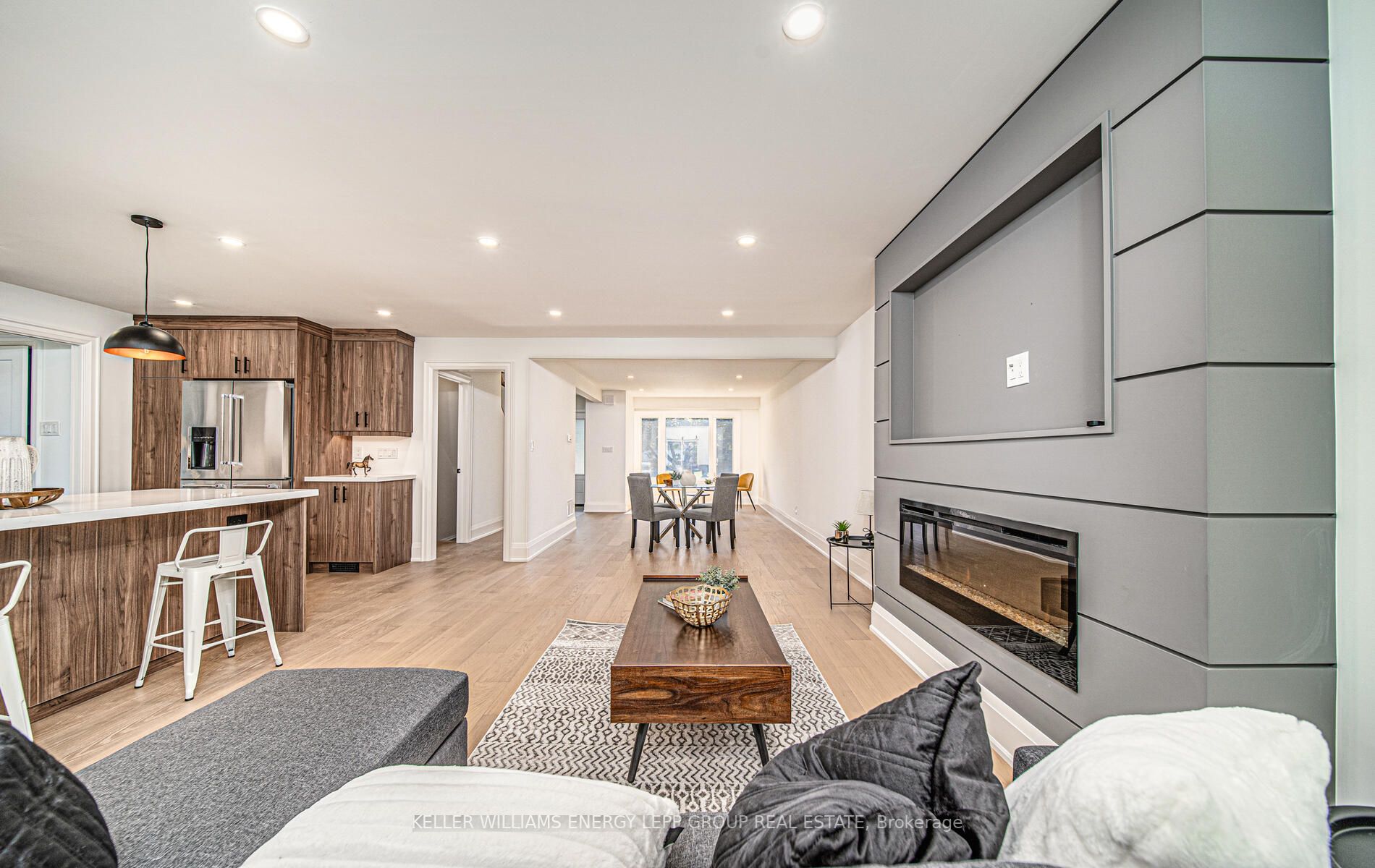 34 Kirkdene Dr