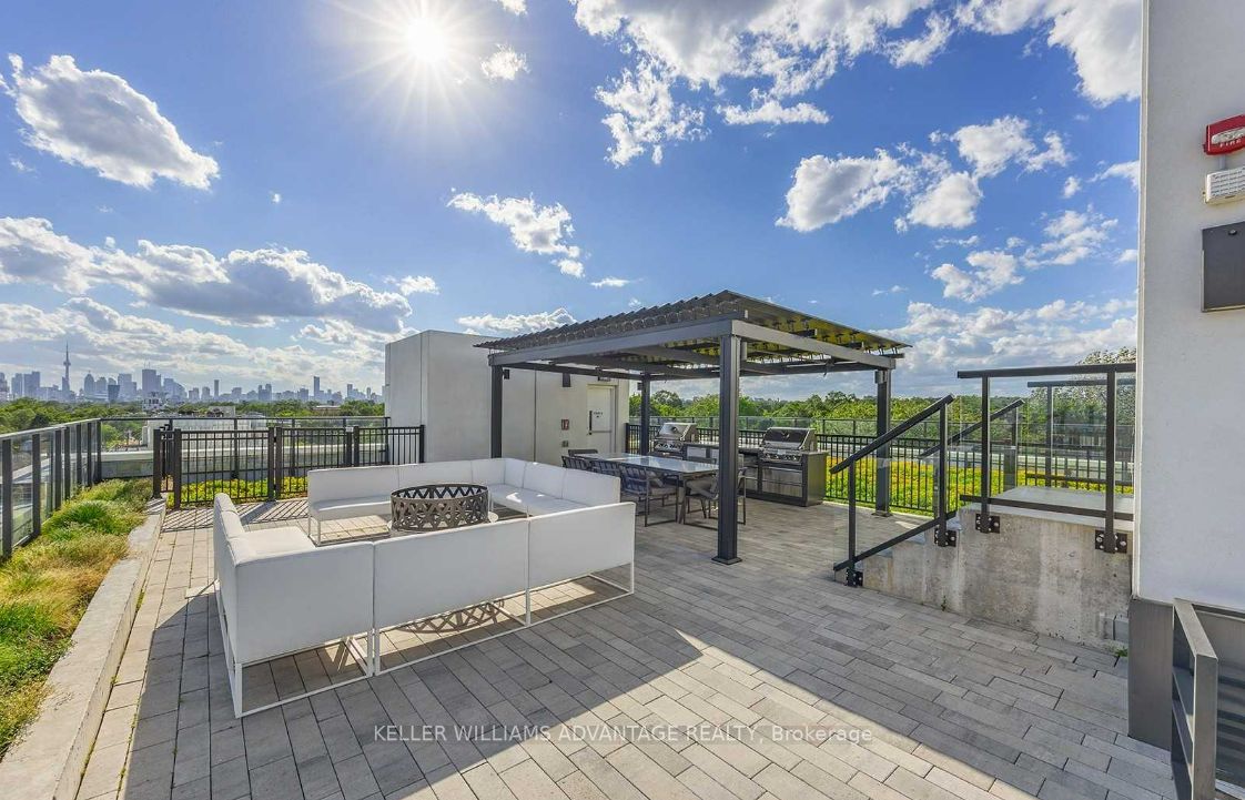 1630 Queen St E, #503