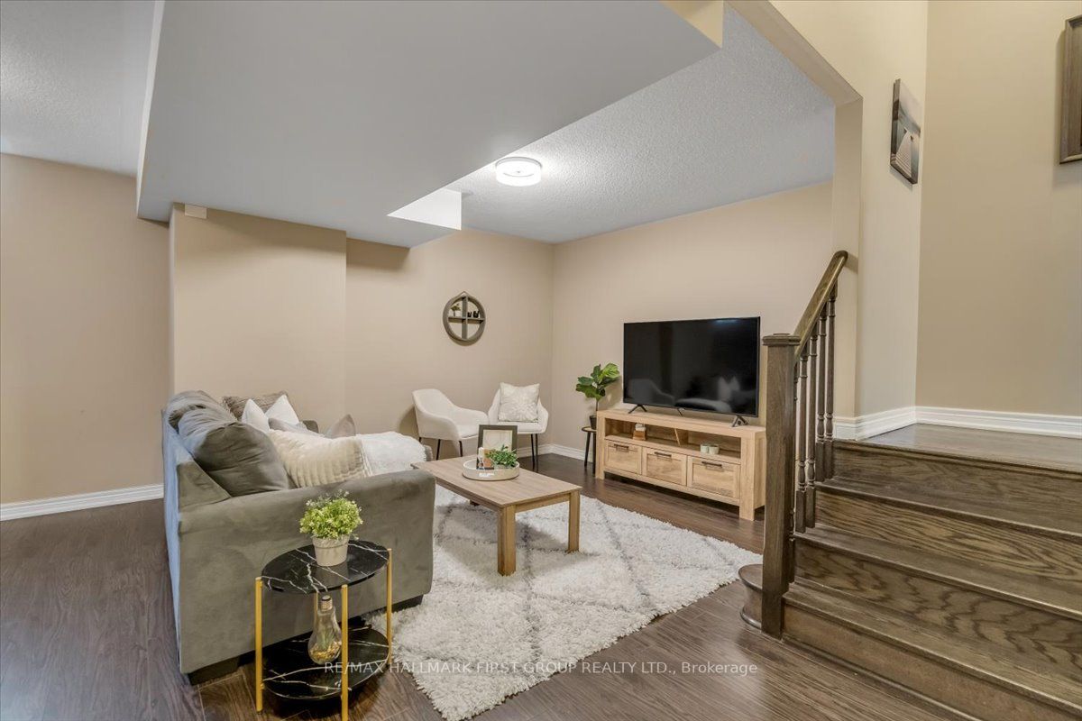 28 Aller Park Way