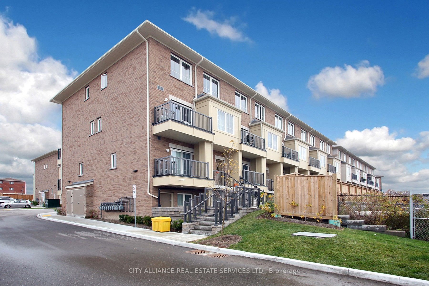 470 Beresford Path, #12