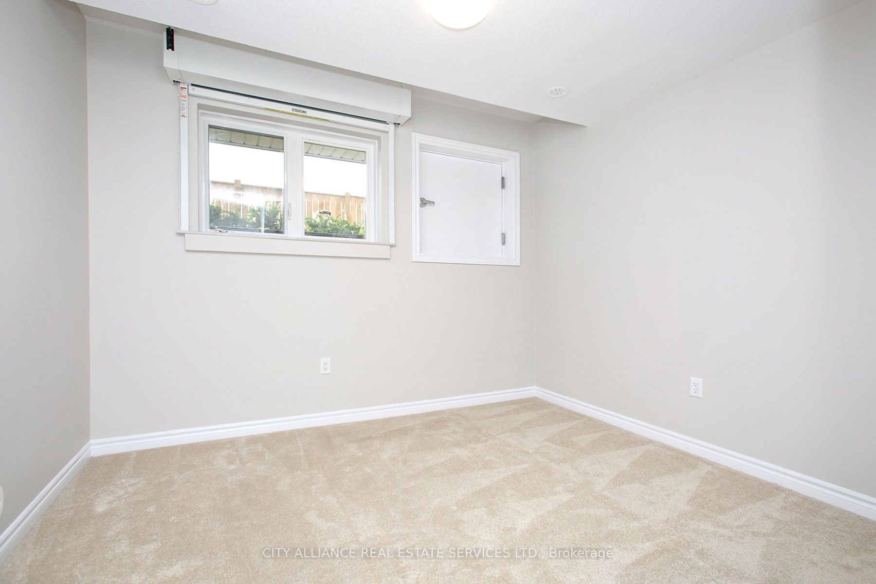 470 Beresford Path, #12