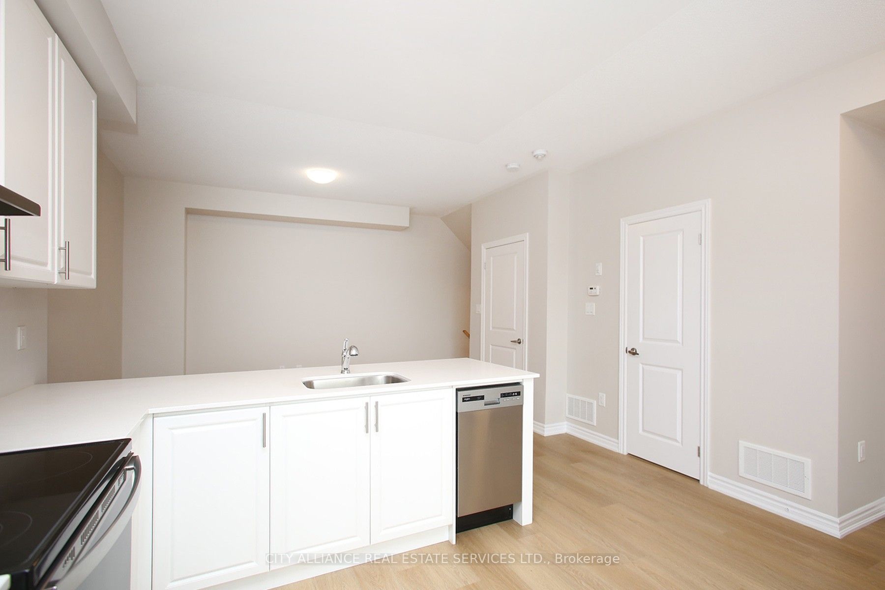 470 Beresford Path, #12