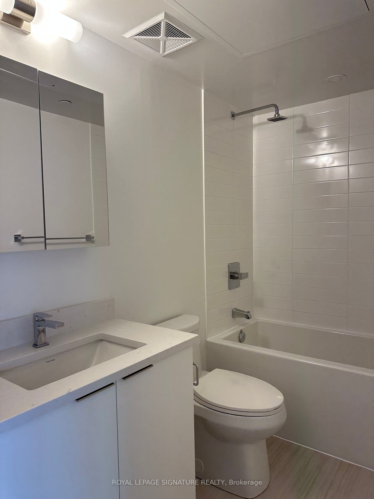 2035 Kennedy Rd, #2205