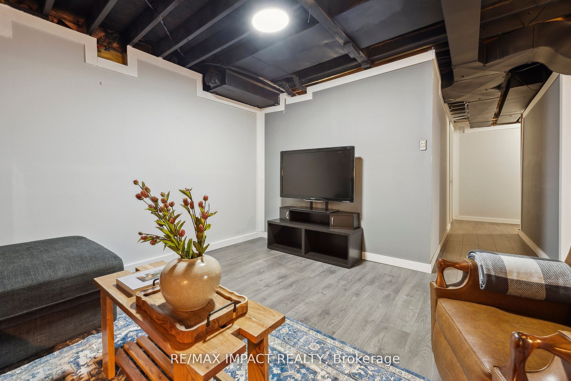 5 Carveth Cres