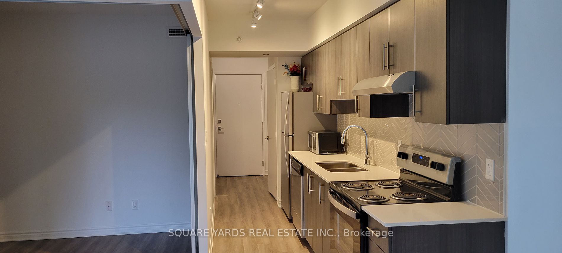 1 Falaise Rd, #410