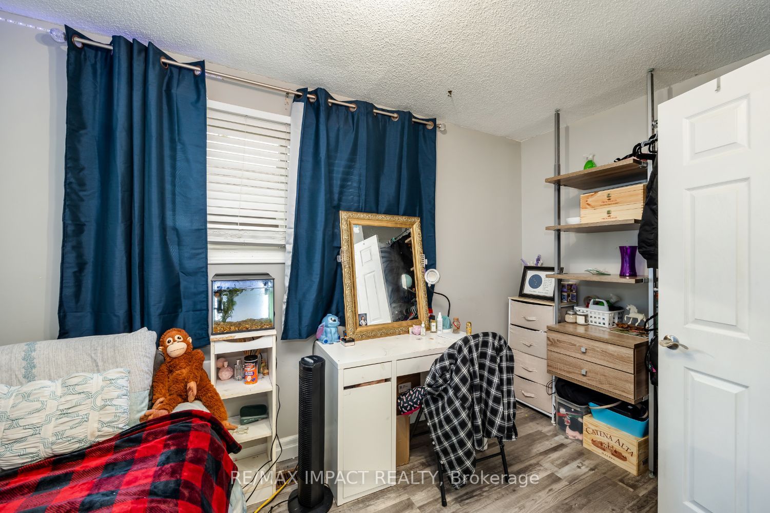 21 Kingsview Court