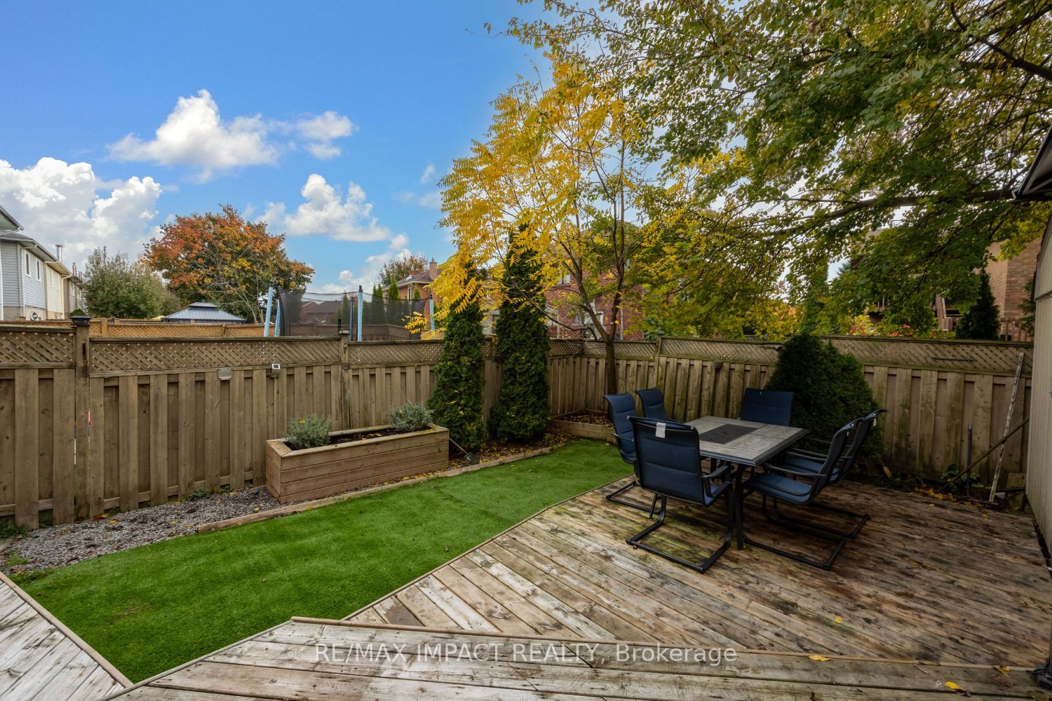 21 Kingsview Court
