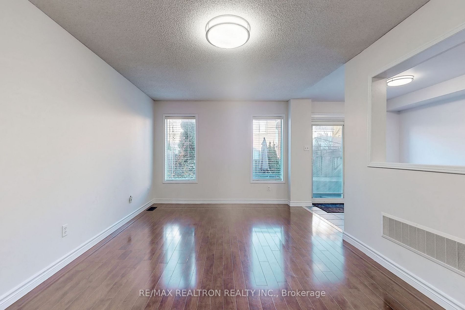106 Stokely Cres