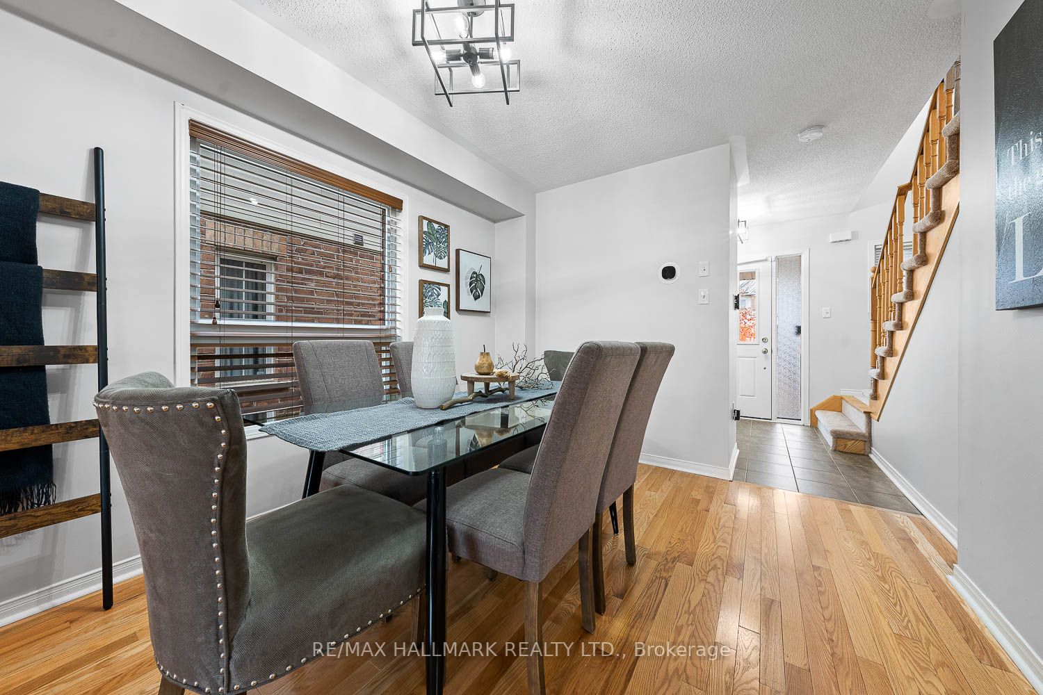 39 Sidney Rundle Ave