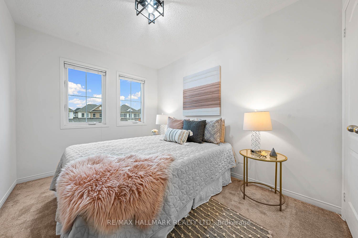 39 Sidney Rundle Ave