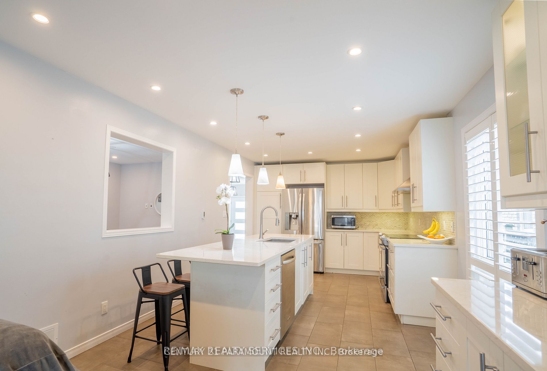 100 Fieldcrest Ave, #Upper