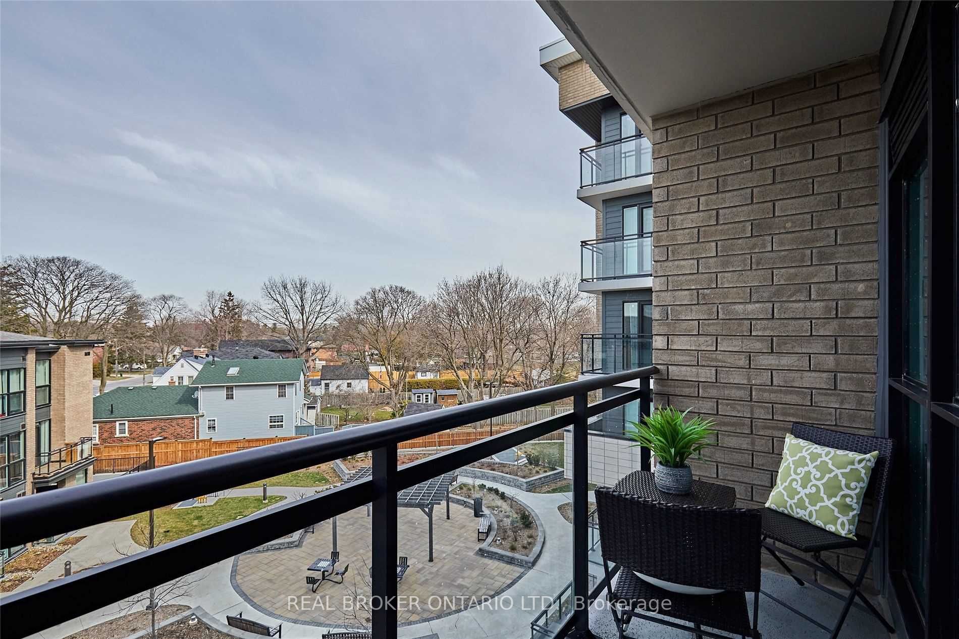 1 Falaise Rd, #405