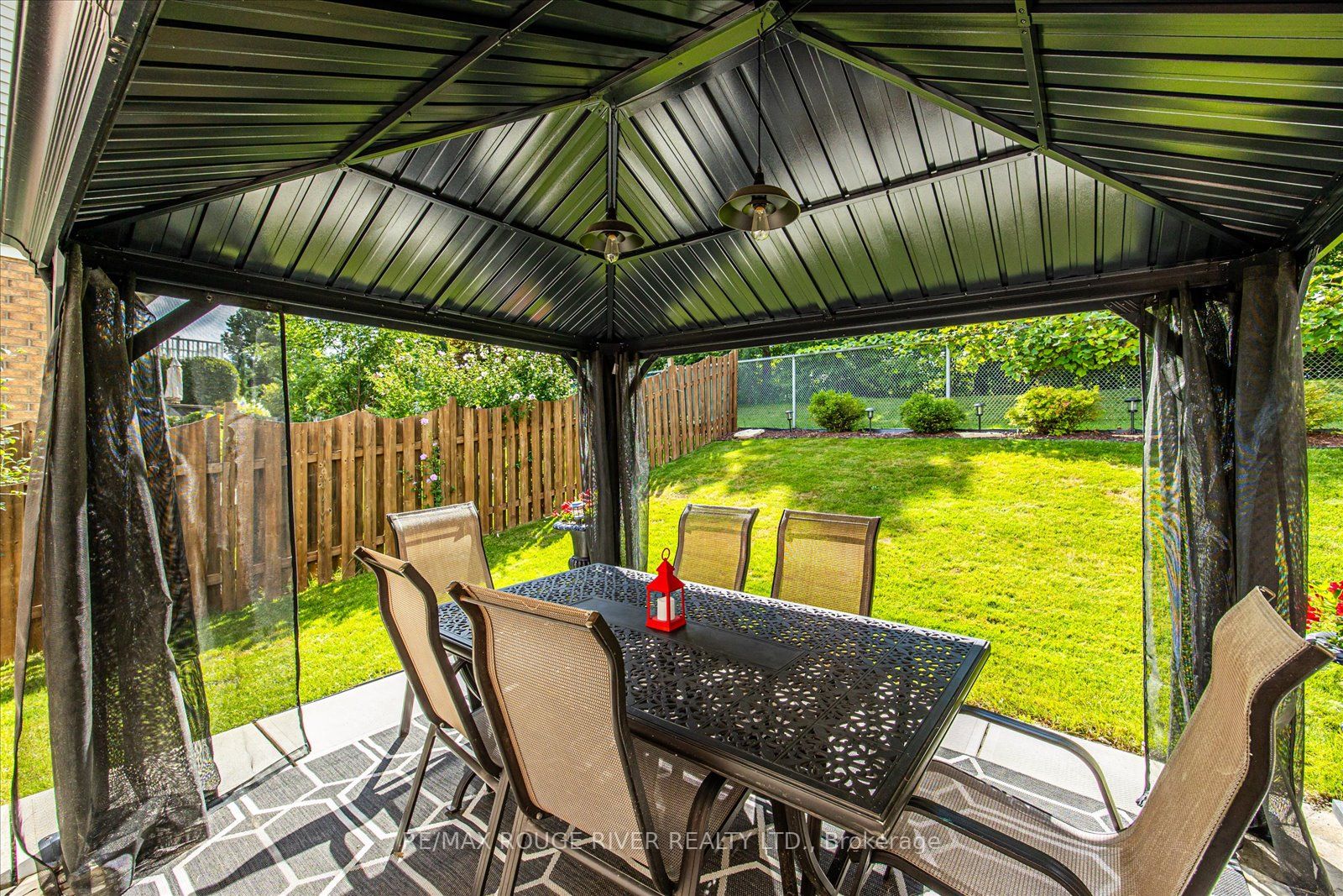 1005 Mountview Crt