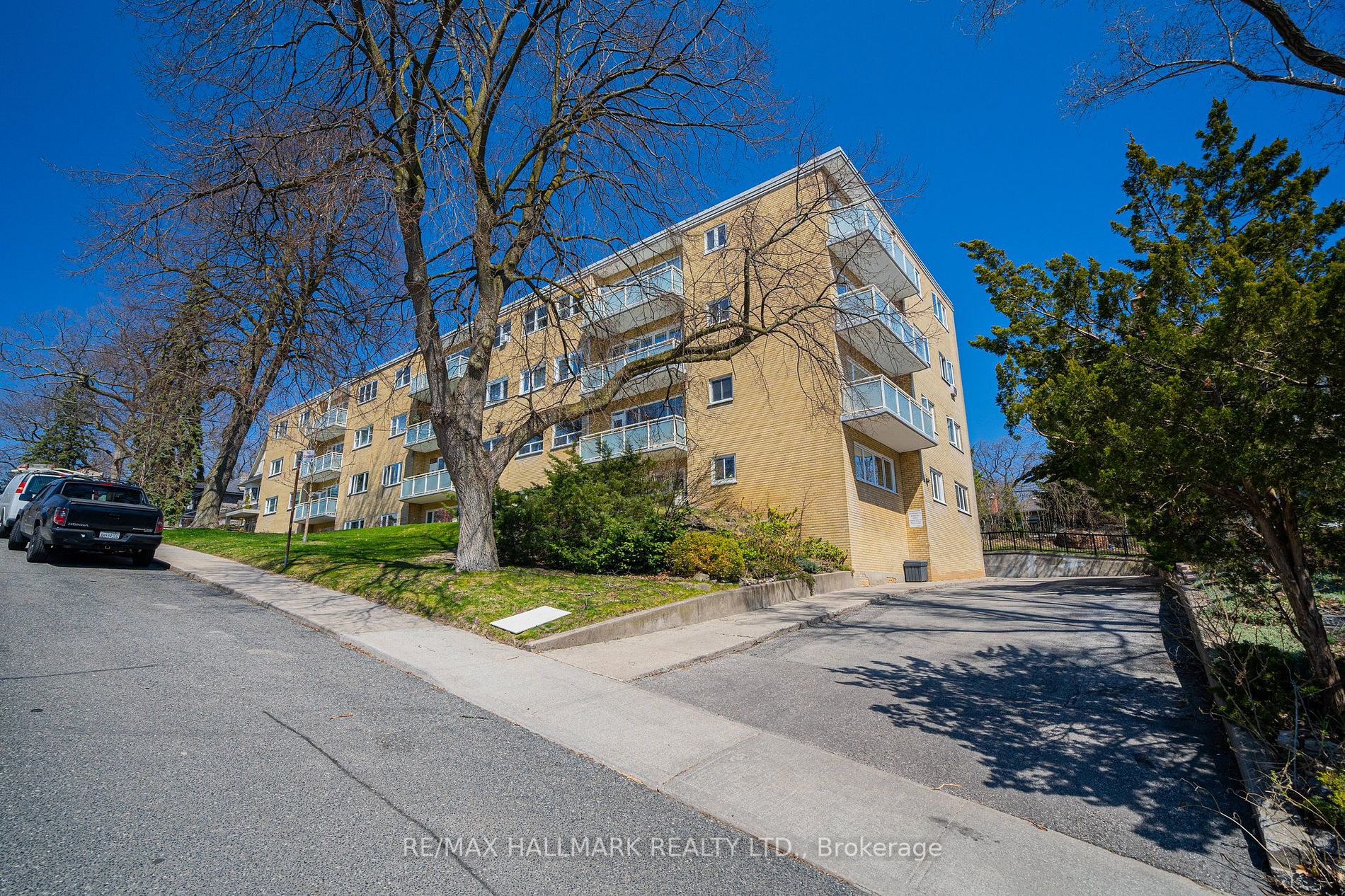 75 Scarborough Rd, #3