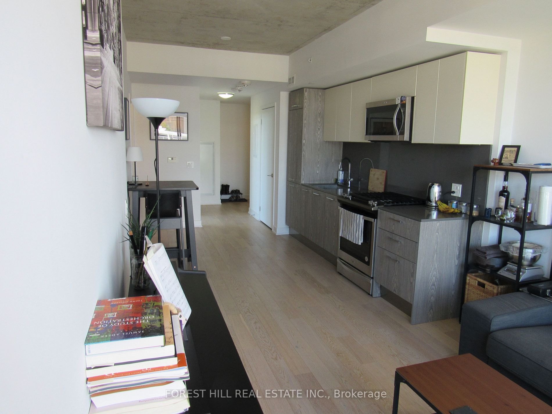 665 Kingston Rd, #607
