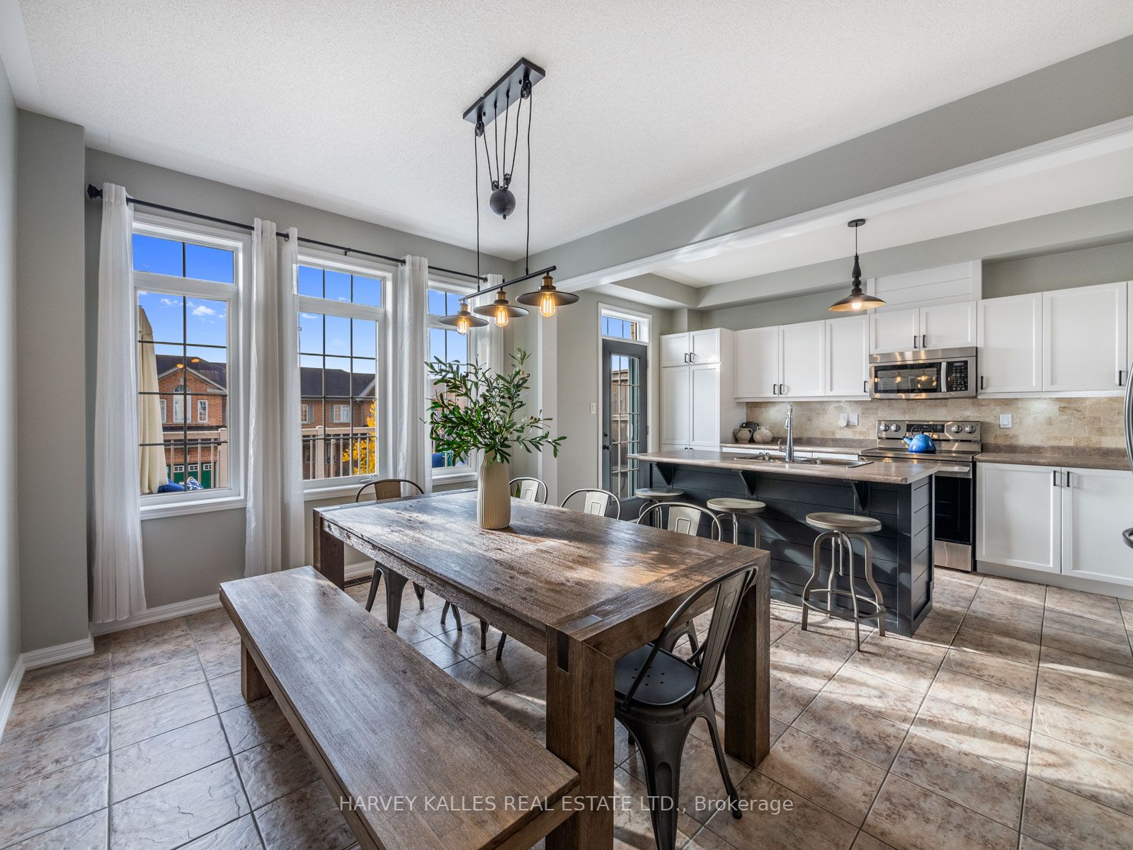 83 Barkdale Way