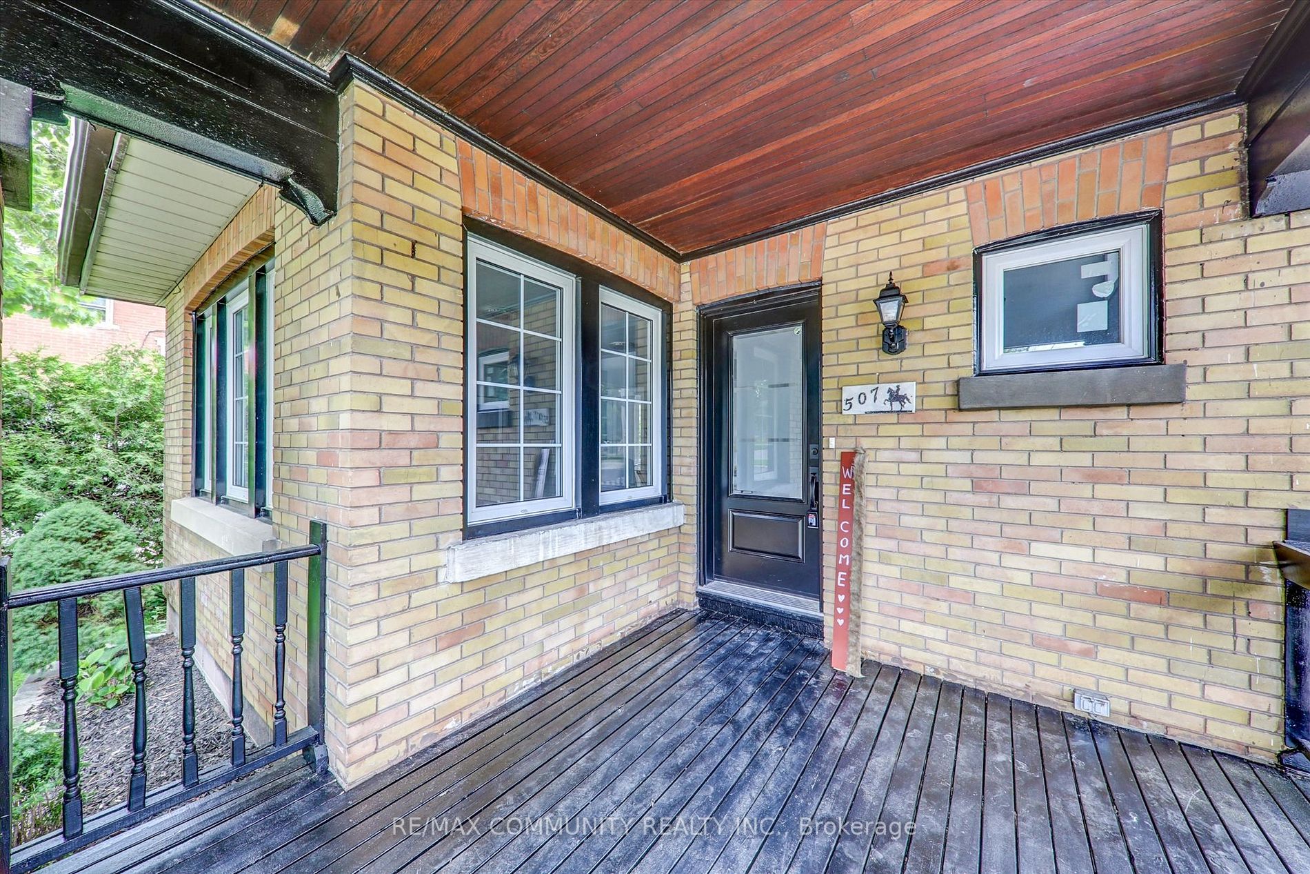 507 Brock St S, #Main