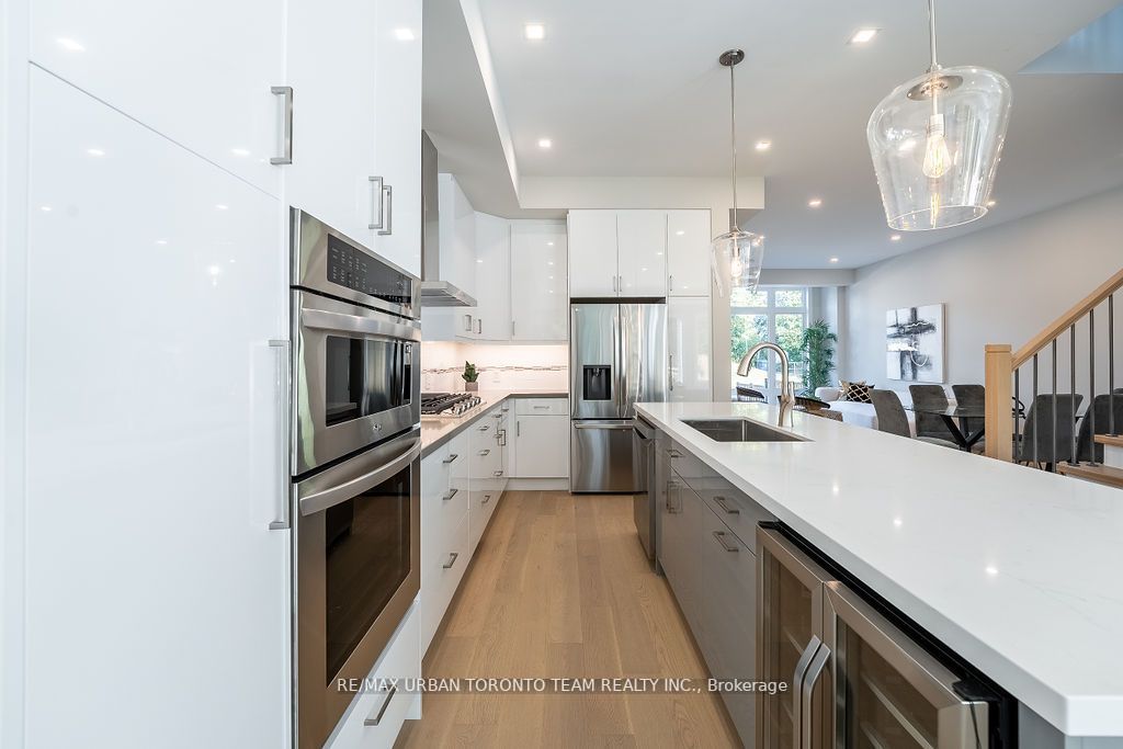 141 Kalmar Ave