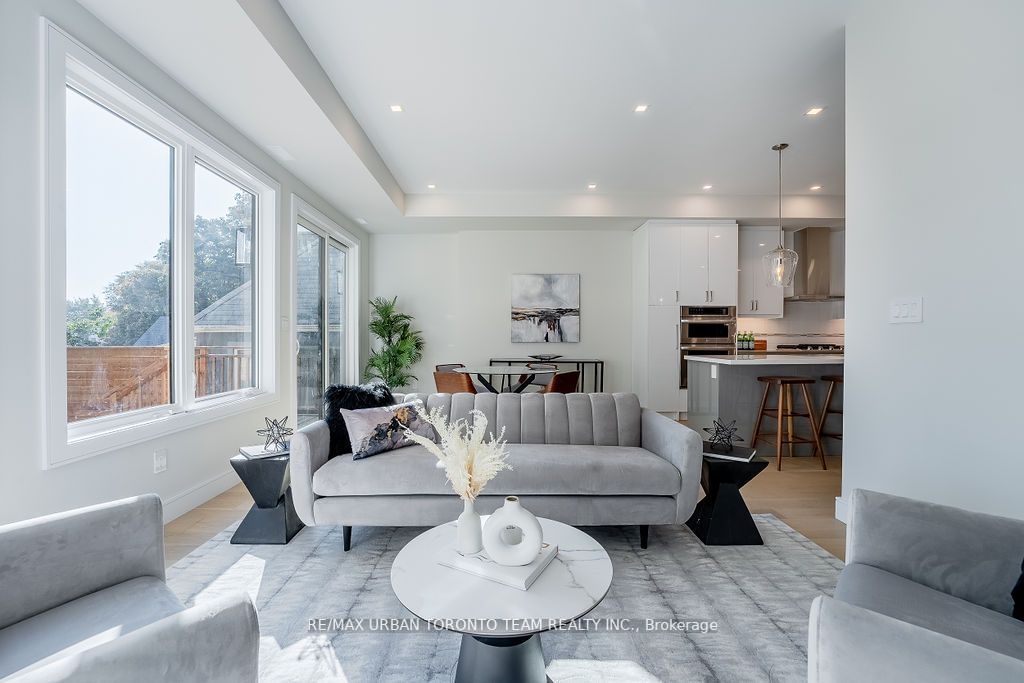 141 Kalmar Ave