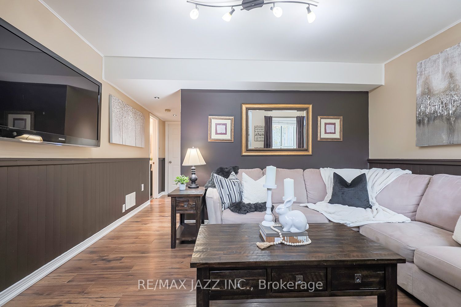 73 Abernethy Cres