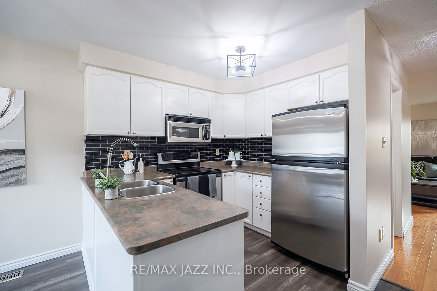 73 Abernethy Cres
